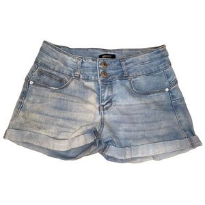 5 for $20 // Forever 21 High-Waisted Distressed Denim Shorts